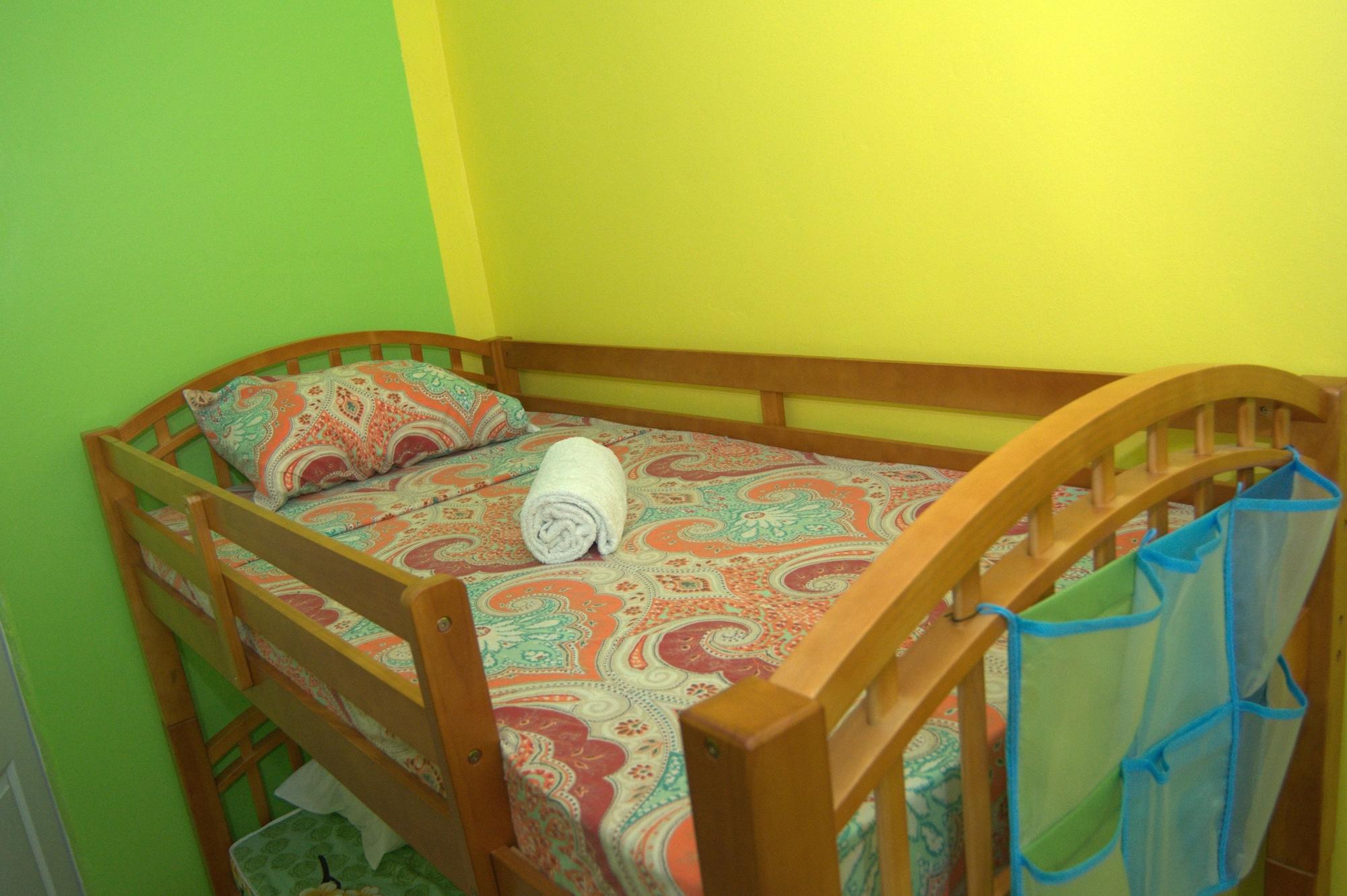 Fish Tobago Guesthouse Buccoo Екстер'єр фото