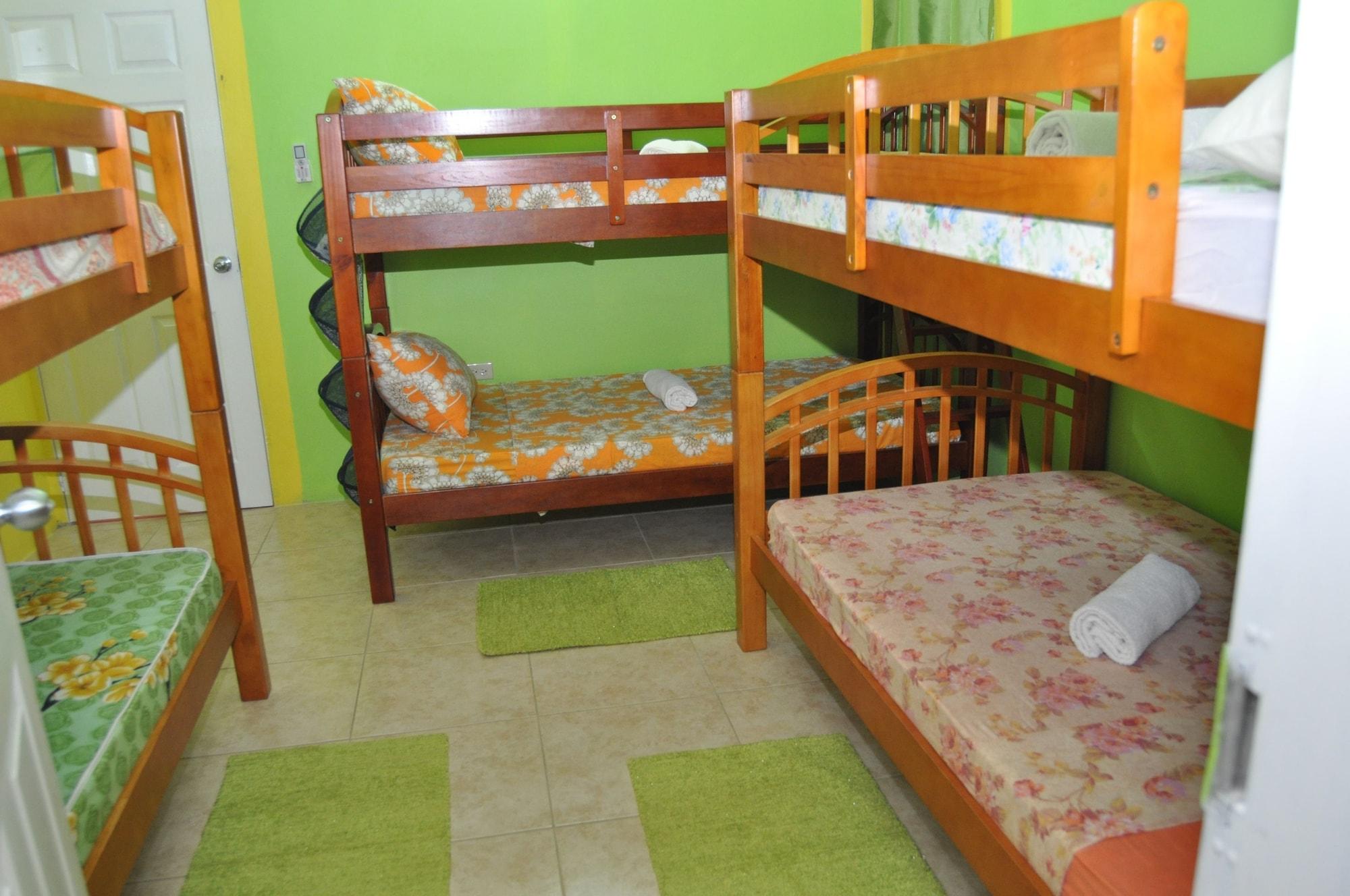 Fish Tobago Guesthouse Buccoo Екстер'єр фото