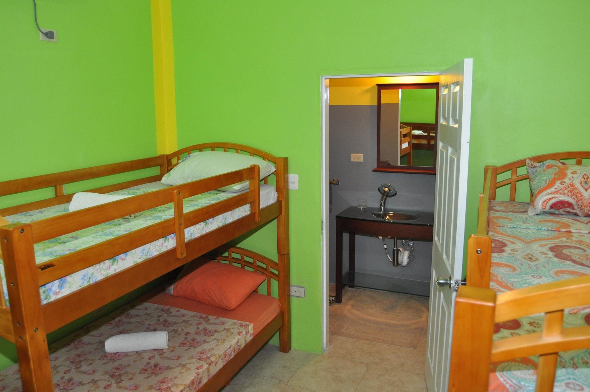 Fish Tobago Guesthouse Buccoo Екстер'єр фото