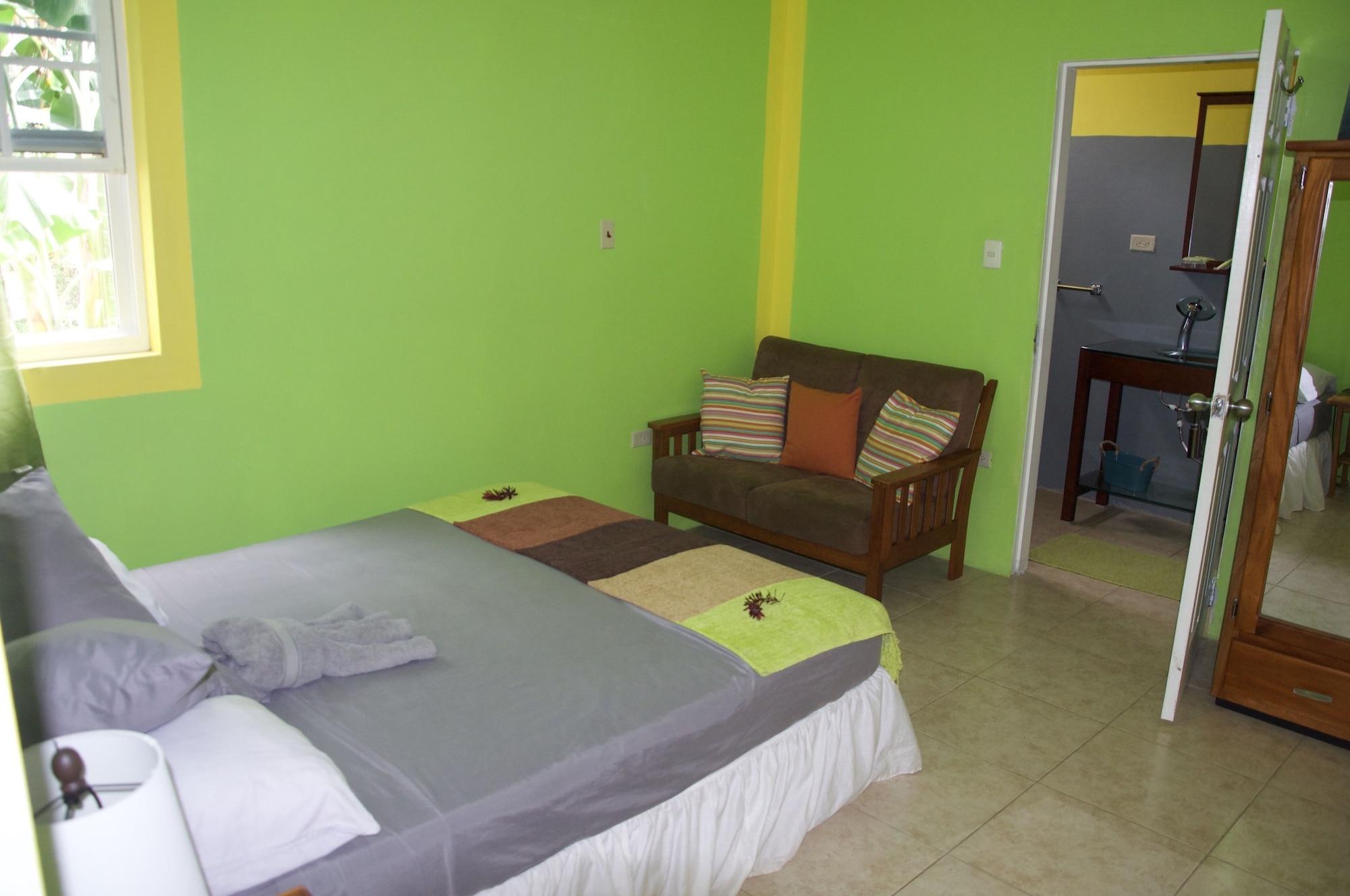 Fish Tobago Guesthouse Buccoo Екстер'єр фото